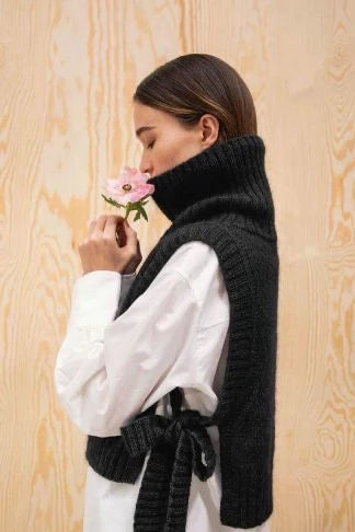 Sandnes Garn - 2202 Soft Knit for Women Pattern Book