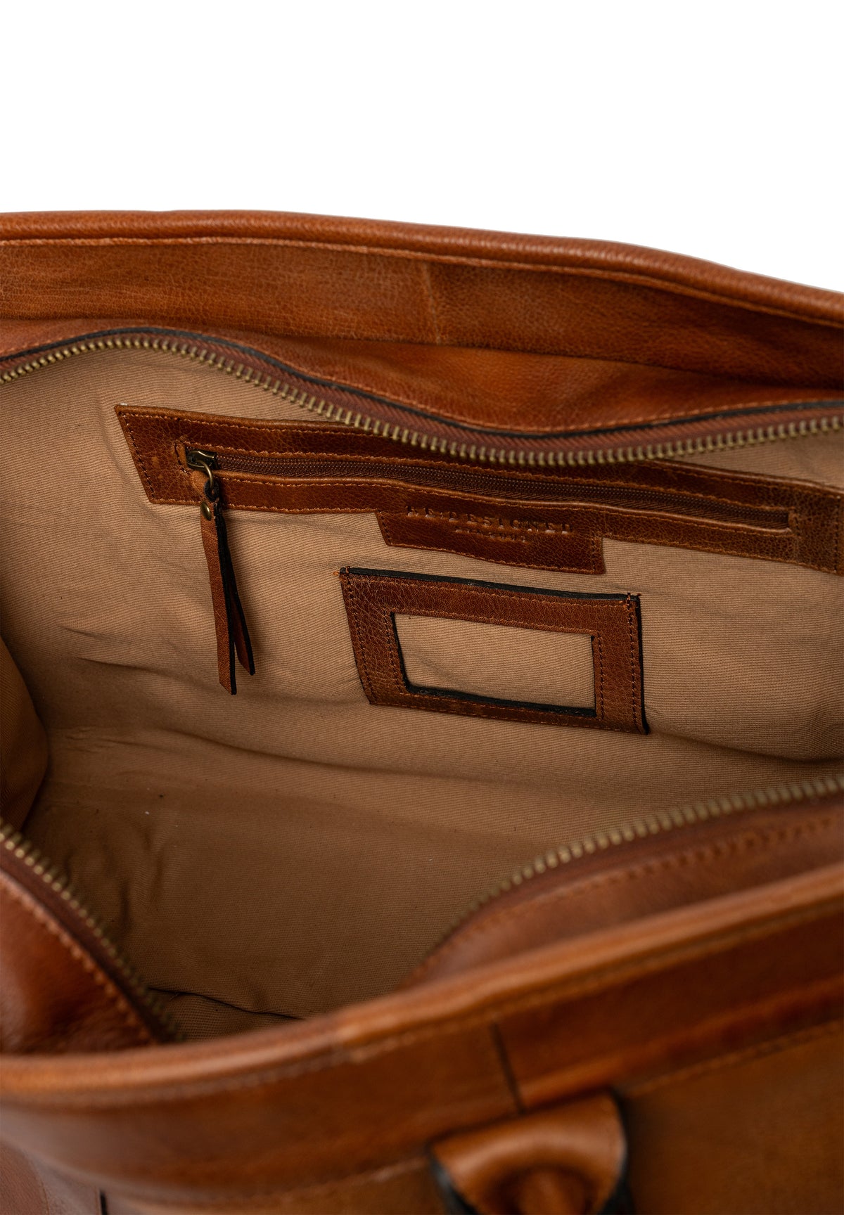 Mumi Small - Walnut