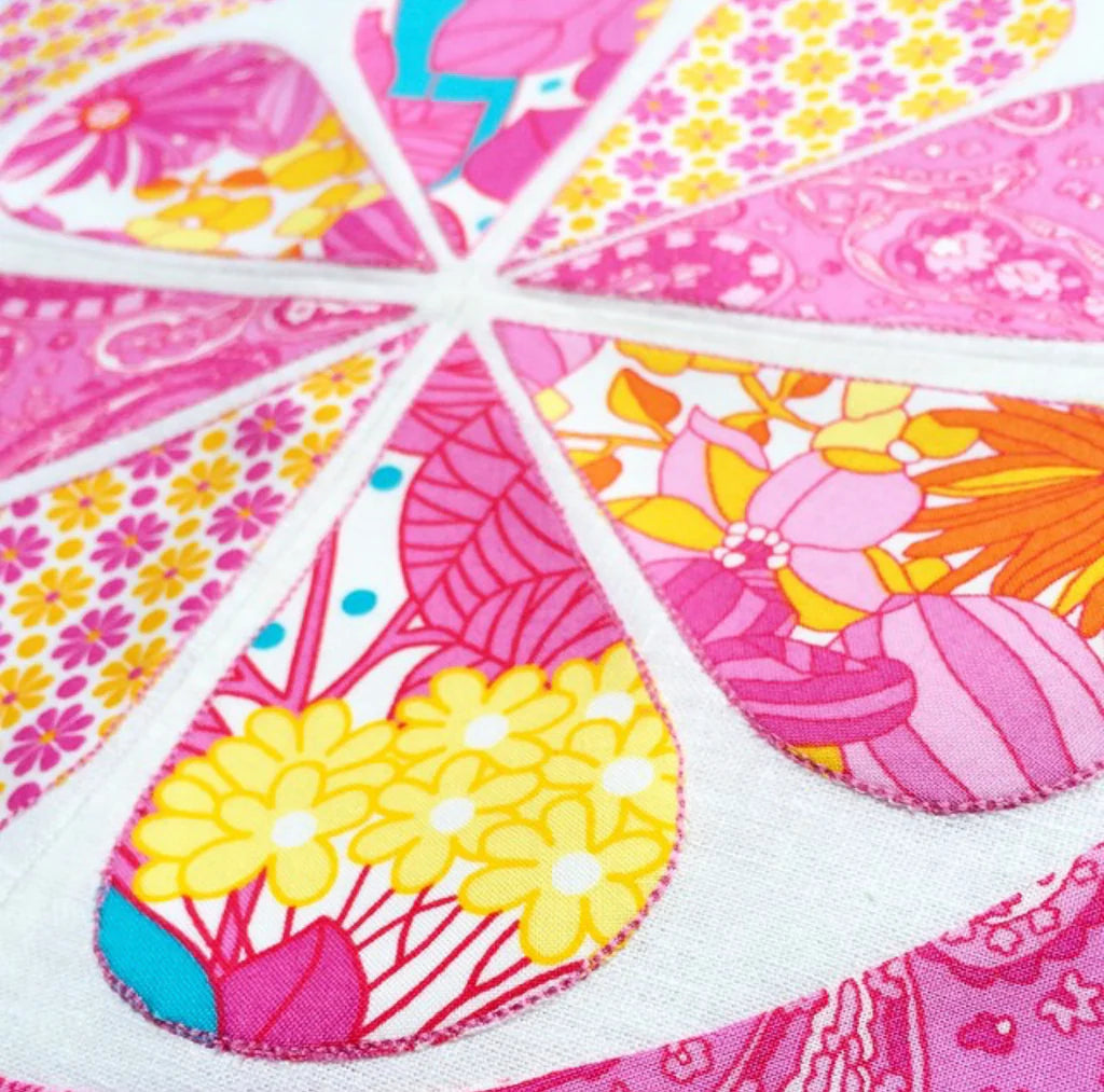 Daisy Quilt Pattern - Emma Jean Jansen
